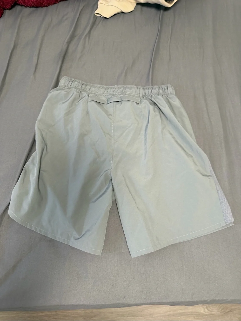 Nike Men’s Dri-Fit 7” Lined Running Shorts Smoke Grey EUC Small S Gray Light